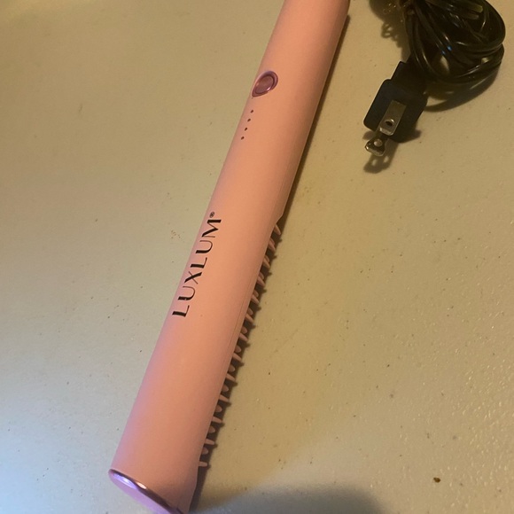 Pink Hair Accessory - Picture 7 of 8